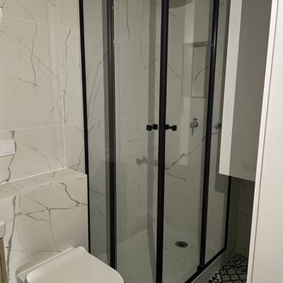 kabina prysznicowa narozna